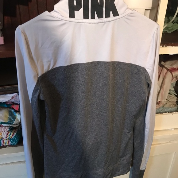 Pullover - Picture 2 of 2